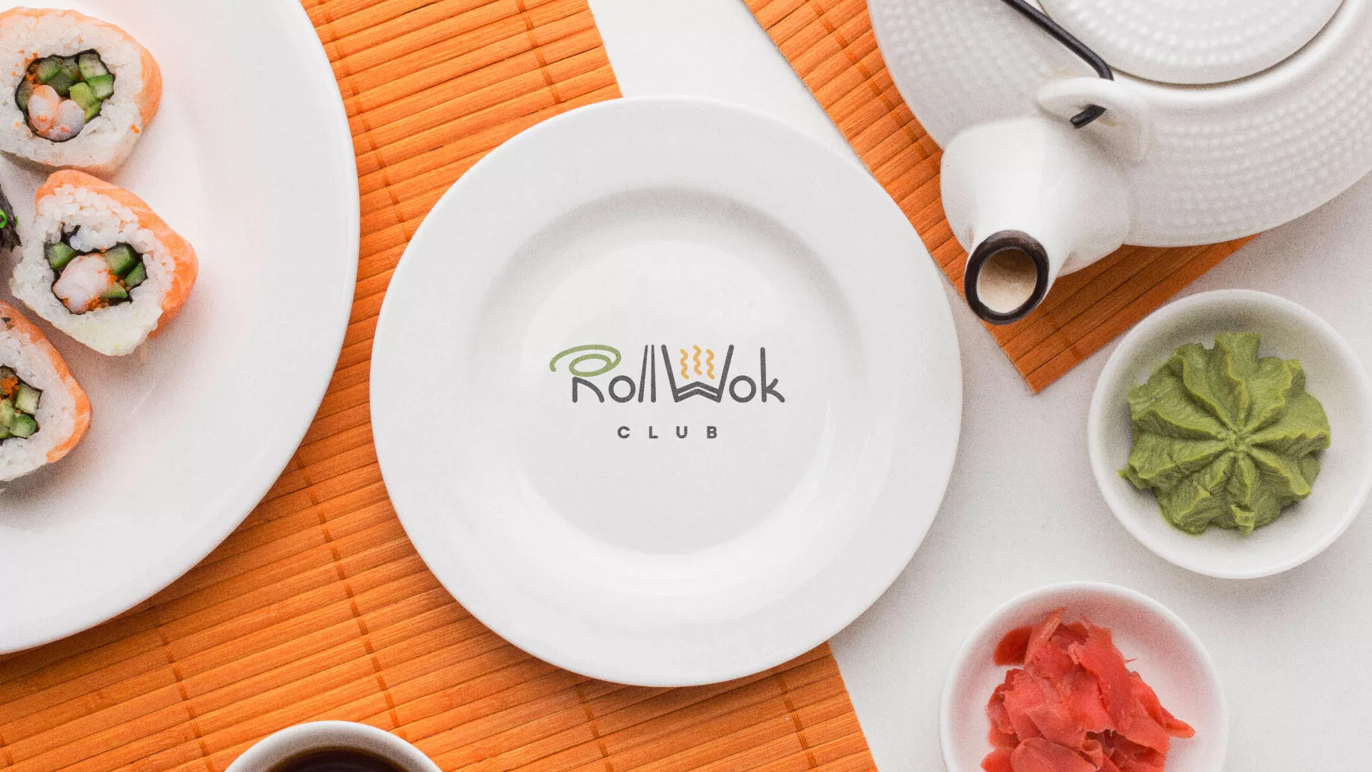 Разработка логотипа и фирменного стиля в Бердске для суши-бара «Roll Wok Club» Разработка логотипа и фирменного стиля в Бердске для суши-бара «Roll Wok Club»